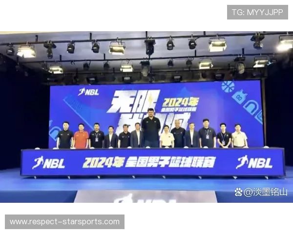 中国篮球联赛新赛季开启 各队阵容升级争夺总冠军激烈角逐